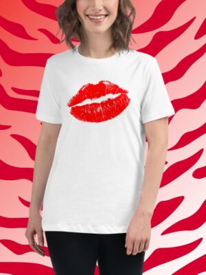 Kiss | Bella Canvas Relaxed Tee